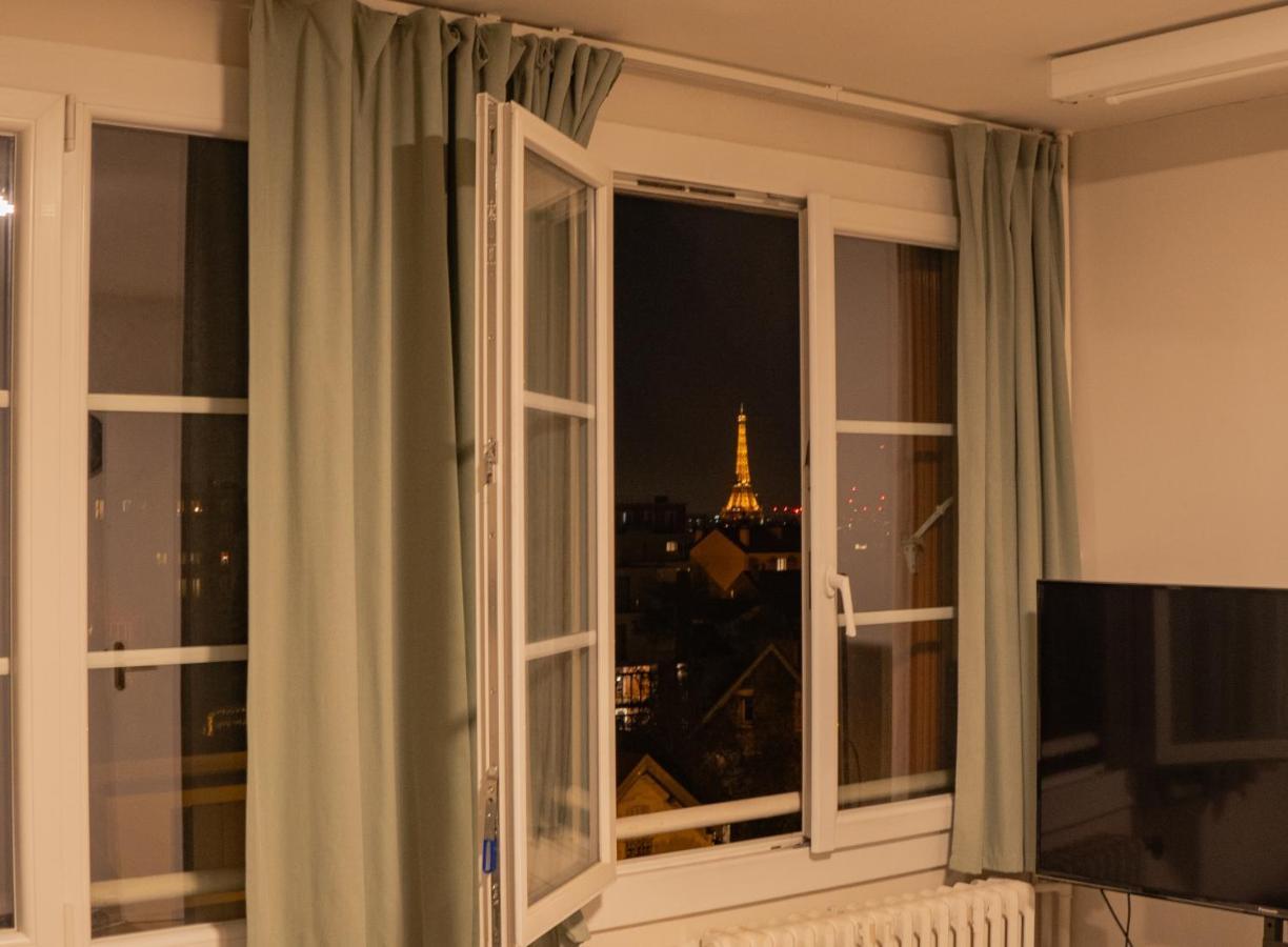Ferienwohnung Joli T2 Proche Du Metro Avec Vue Tour Eiffel Issy-les-Moulineaux Exterior foto